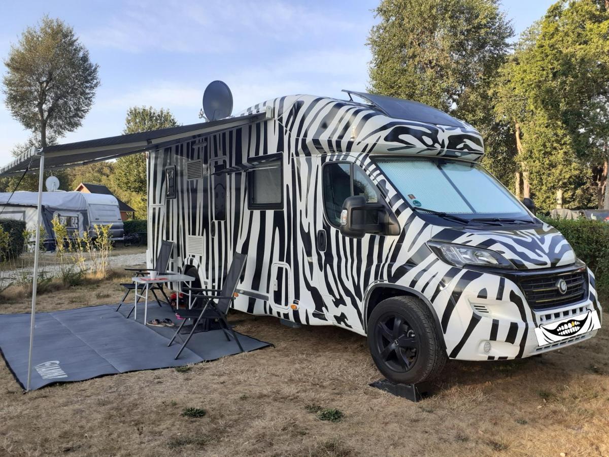 Camping Les Falaises De Toussaint Екстер'єр фото